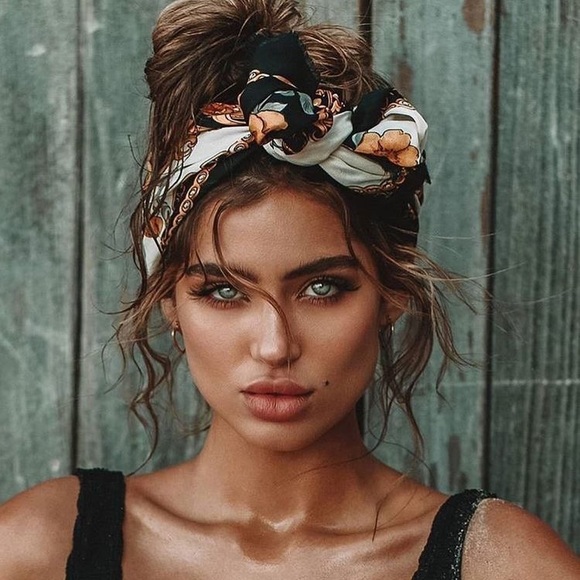 💕Last one Hand Floral Art Chic silk scarf - Picture 3 of 6